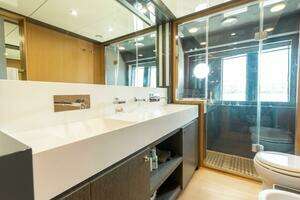 2014 Riva 86 Domino thumbnail 56