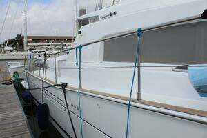 2004 Lagoon 43 Power Cat thumbnail 70