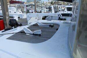 2004 Lagoon 43 Power Cat thumbnail 38