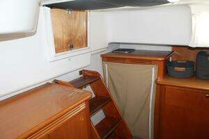 2004 Lagoon 43 Power Cat thumbnail 29