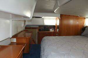 2004 Lagoon 43 Power Cat thumbnail 22