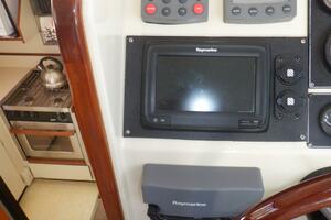 Escapade 31ft Camano Yacht For Sale