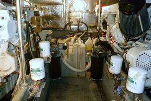 2002 Mainship 430 Trawler thumbnail 75