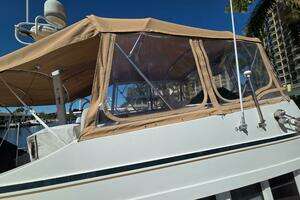 2002 Mainship 430 Trawler thumbnail 6