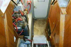 2002 Mainship 430 Trawler thumbnail 70