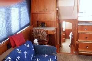 2002 Mainship 430 Trawler thumbnail 42