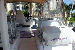 2002 Mainship 430 Trawler thumbnail 20