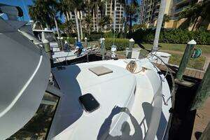 2002 Mainship 430 Trawler thumbnail 5