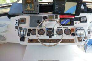 2002 Mainship 430 Trawler thumbnail 26