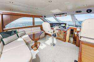 2010 Viking 52 Sport Coupe thumbnail 19