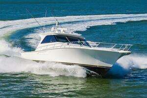 2010 Viking 52 Sport Coupe thumbnail 5