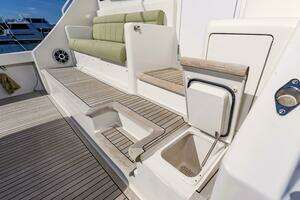 2010 Viking 52 Sport Coupe thumbnail 18