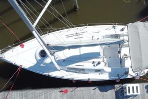 Scarlet Fever 27ft Hunter Yacht For Sale