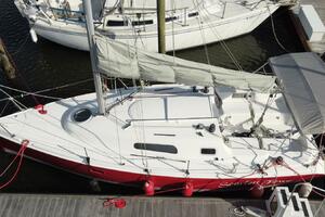 Scarlet Fever 27ft Hunter Yacht For Sale