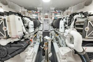 Viking 72 Skybridge - Chelsea -Engine Room