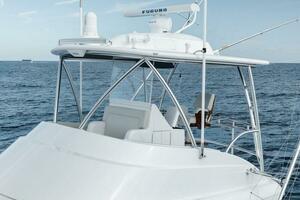 Viking 72 Skybridge - Chelsea -Skybridge