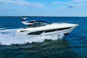 2021 Sunseeker Predator 60 EVO thumbnail 1