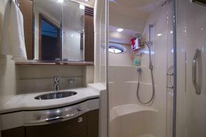 Sea Ray 52 - Exodus - Head