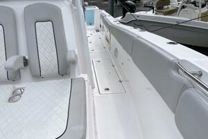 Photo 5959943 for 2019 Sea Fox 328 Commander  