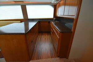 1999 Viking 58 Convertible thumbnail 18
