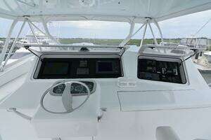 1999 Viking 58 Convertible thumbnail 32