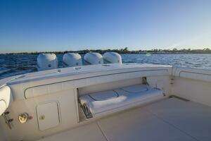 2016 Regulator 41 Center Console thumbnail 30