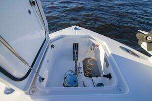 2016 Regulator 41 Center Console thumbnail 24
