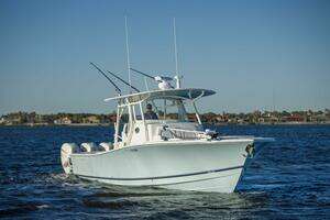 2016 Regulator 41 Center Console thumbnail 40