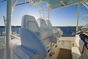 2016 Regulator 41 Center Console thumbnail 8