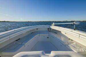 2016 Regulator 41 Center Console thumbnail 17