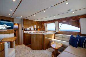 2018 Viking 48 Convertible thumbnail 4