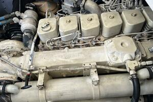 Wicked Twisted Road 37ft Bayliner Yacht For Sale