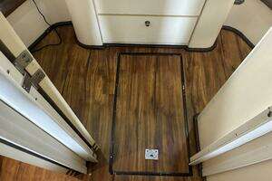 1996 Carver 455 Aft Cabin thumbnail 11