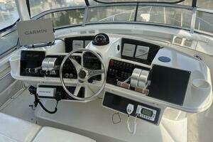1996 Carver 455 Aft Cabin thumbnail 2