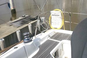 LOTUS 37ft Beneteau Yacht For Sale