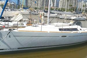 LOTUS 37ft Beneteau Yacht For Sale