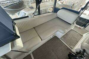 2004 Mainship 430 thumbnail 24