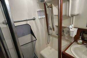 2004 Mainship 430 thumbnail 61