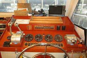 2004 Mainship 430 thumbnail 51