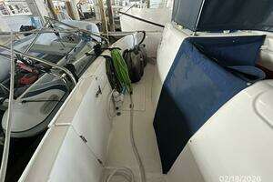 2004 Mainship 430 thumbnail 33