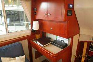 2004 Mainship 430 thumbnail 46