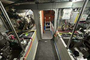 2004 Mainship 430 thumbnail 69