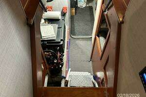 2004 Mainship 430 thumbnail 68