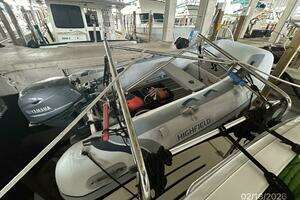 2004 Mainship 430 thumbnail 38
