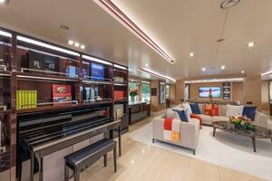 SUR LA MER 143ft Benetti Yacht For Sale