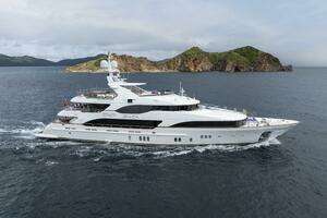 2011 Benetti Benetti Vision 145 thumbnail 1