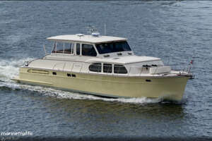 2006 Huckins 56 Linwood thumbnail 1