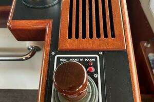 2006 Huckins 56 Linwood thumbnail 7