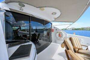 2007 Lazzara Yachts 80 Enclosed thumbnail 45