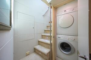 Lazzara 80 WILLYN - Office Laundry